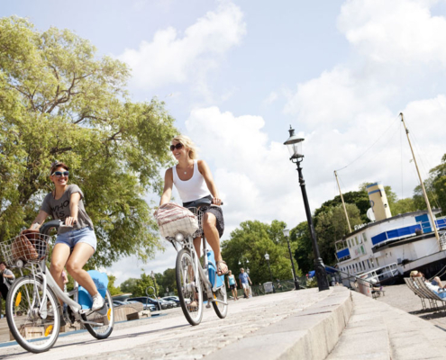 people cycling in Gothenburg
